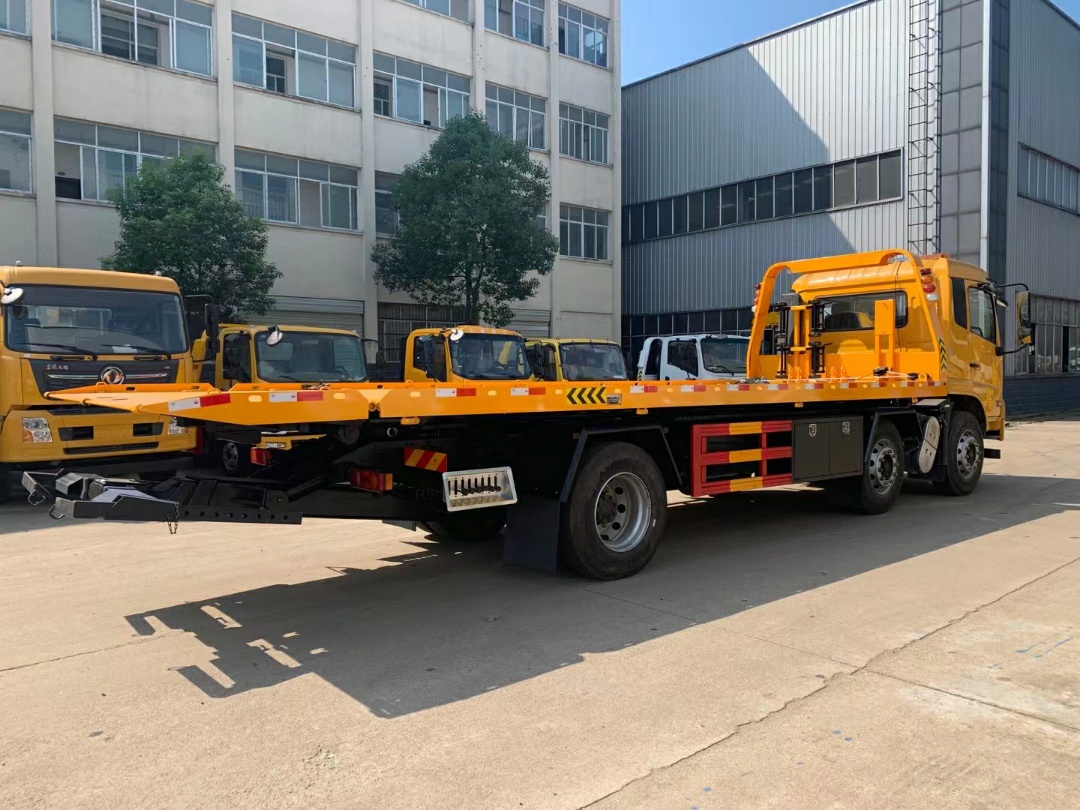 東風天錦小三軸清障車