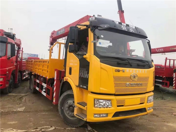 解放 單橋貨箱6.05米